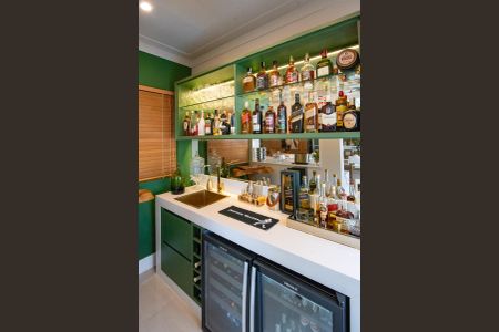 Apartamento à venda com 107m², 2 quartos e 2 vagas Apartamento à venda com 107m², 2 quartos e 2 vagasAdega