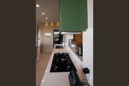 Apartamento à venda com 107m², 2 quartos e 2 vagas Apartamento à venda com 107m², 2 quartos e 2 vagasCozinha