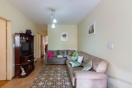 Casa à venda com 193m², 4 quartos e 3 vagas Casa à venda com 193m², 4 quartos e 3 vagasSala