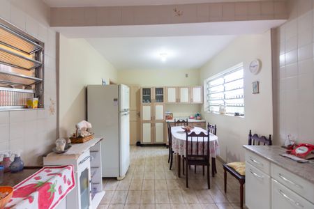 Casa à venda com 193m², 4 quartos e 3 vagas Casa à venda com 193m², 4 quartos e 3 vagasCozinha