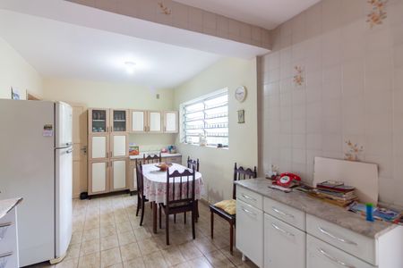 Casa à venda com 193m², 4 quartos e 3 vagas Casa à venda com 193m², 4 quartos e 3 vagasCozinha
