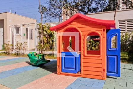 Apartamento à venda com 33m², 2 quartos e sem vaga Apartamento à venda com 33m², 2 quartos e sem vagaÁrea comum - Playground