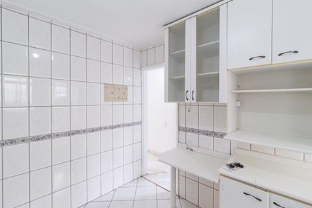 Apartamento à venda com 57m², 2 quartos e 1 vaga Apartamento à venda com 57m², 2 quartos e 1 vagaCozinha e área de serviço