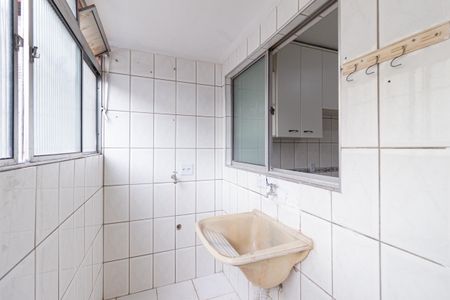 Apartamento à venda com 57m², 2 quartos e 1 vaga Apartamento à venda com 57m², 2 quartos e 1 vagaCozinha e área de serviço