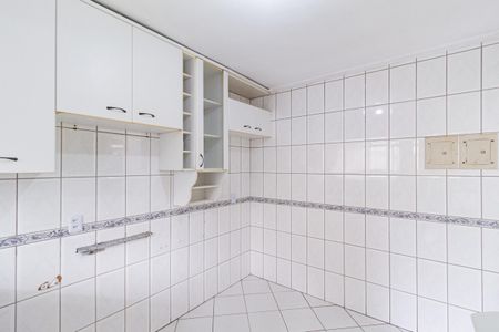 Apartamento à venda com 57m², 2 quartos e 1 vaga Apartamento à venda com 57m², 2 quartos e 1 vagaCozinha e área de serviço