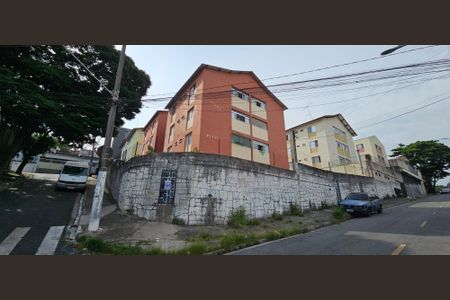 Apartamento à venda com 57m², 2 quartos e 1 vaga Apartamento à venda com 57m², 2 quartos e 1 vagaFachada