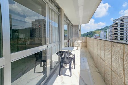 Apartamento para alugar com 146m², 4 quartos e 1 vaga Apartamento para alugar com 146m², 4 quartos e 1 vagaVaranda