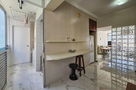 Apartamento para alugar com 146m², 4 quartos e 1 vaga Apartamento para alugar com 146m², 4 quartos e 1 vagaÁrea de serviço