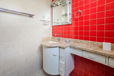 Apartamento para alugar com 146m², 4 quartos e 1 vaga Apartamento para alugar com 146m², 4 quartos e 1 vagaBanheiro da Suíte