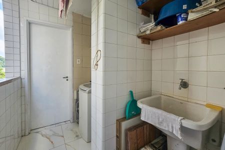 Apartamento para alugar com 146m², 4 quartos e 1 vaga Apartamento para alugar com 146m², 4 quartos e 1 vagaÁrea de serviço