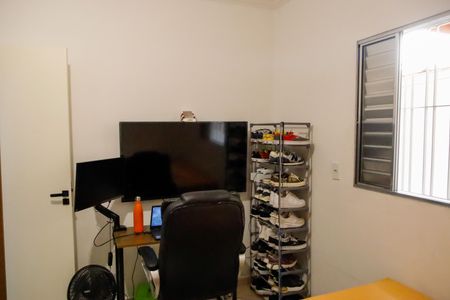 Casa à venda com 207m², 4 quartos e 2 vagas Casa à venda com 207m², 4 quartos e 2 vagasQuarto 2