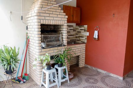 Casa à venda com 207m², 4 quartos e 2 vagas Casa à venda com 207m², 4 quartos e 2 vagasÁrea comum - Churrasqueira