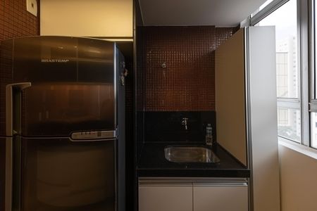 Studio à venda com 70m², 1 quarto e 2 vagas Studio à venda com 70m², 1 quarto e 2 vagasCozinha