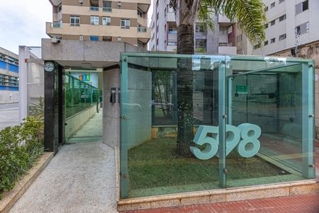 Studio à venda com 70m², 1 quarto e 2 vagas Studio à venda com 70m², 1 quarto e 2 vagasFachada