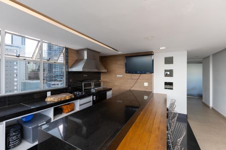 Studio à venda com 70m², 1 quarto e 2 vagas Studio à venda com 70m², 1 quarto e 2 vagasÁrea comum - Churrasqueira