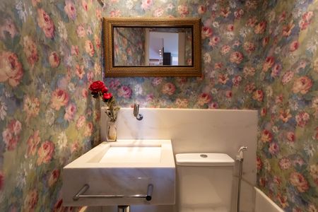 Studio à venda com 70m², 1 quarto e 2 vagas Studio à venda com 70m², 1 quarto e 2 vagasLavabo