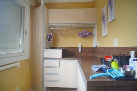 Apartamento à venda com 231m², 3 quartos e 2 vagas Apartamento à venda com 231m², 3 quartos e 2 vagasÁrea de Serviço