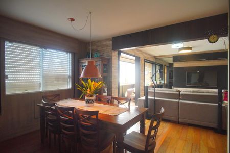 Apartamento à venda com 231m², 3 quartos e 2 vagas Apartamento à venda com 231m², 3 quartos e 2 vagasSala de Jantar