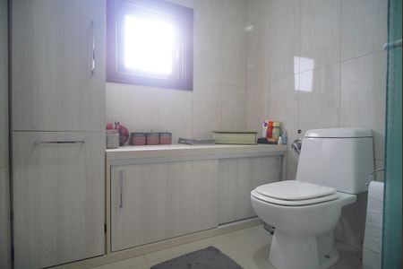 Apartamento à venda com 231m², 3 quartos e 2 vagas Apartamento à venda com 231m², 3 quartos e 2 vagasBanheiro da Suíte