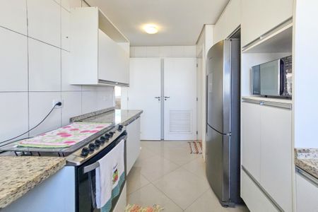 Apartamento para alugar com 110m², 3 quartos e 2 vagas Apartamento para alugar com 110m², 3 quartos e 2 vagasCozinha