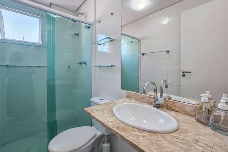 Apartamento para alugar com 110m², 3 quartos e 2 vagas Apartamento para alugar com 110m², 3 quartos e 2 vagasBanheiro da suíte 1