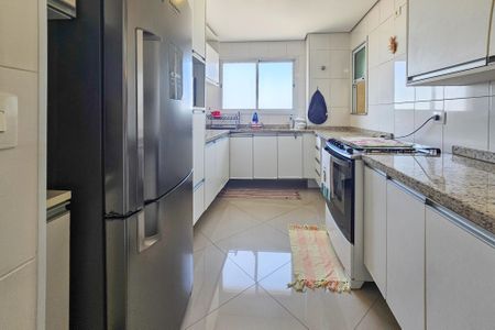 Apartamento para alugar com 110m², 3 quartos e 2 vagas Apartamento para alugar com 110m², 3 quartos e 2 vagasCozinha