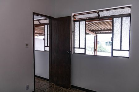 Casa à venda com 240m², 4 quartos e 1 vaga Casa à venda com 240m², 4 quartos e 1 vagaCasa 2 - Quarto