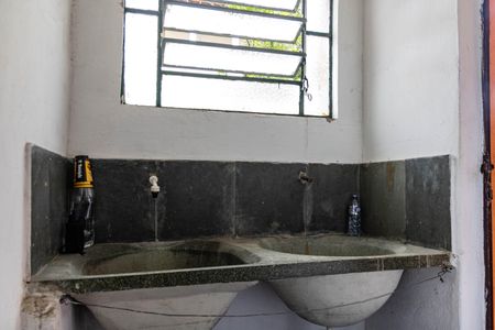 Casa à venda com 240m², 4 quartos e 1 vaga Casa à venda com 240m², 4 quartos e 1 vagaÁrea de Serviço