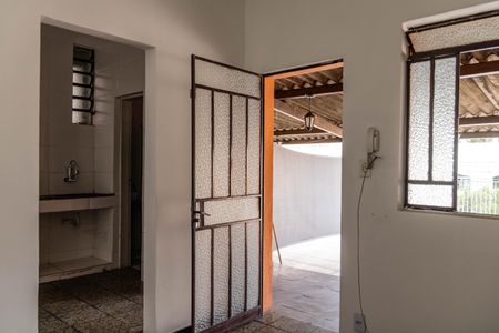 Casa à venda com 240m², 4 quartos e 1 vaga Casa à venda com 240m², 4 quartos e 1 vagaCasa 2 - Sala