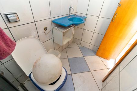 Casa à venda com 52m², 2 quartos e 1 vaga Casa à venda com 52m², 2 quartos e 1 vagaBanheiro 1