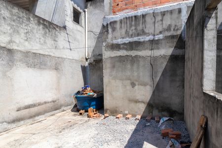 Casa à venda com 52m², 2 quartos e 1 vaga Casa à venda com 52m², 2 quartos e 1 vagaQuintal