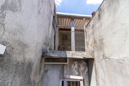 Casa à venda com 52m², 2 quartos e 1 vaga Casa à venda com 52m², 2 quartos e 1 vagaQuintal