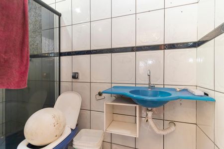 Casa à venda com 52m², 2 quartos e 1 vaga Casa à venda com 52m², 2 quartos e 1 vagaBanheiro 1