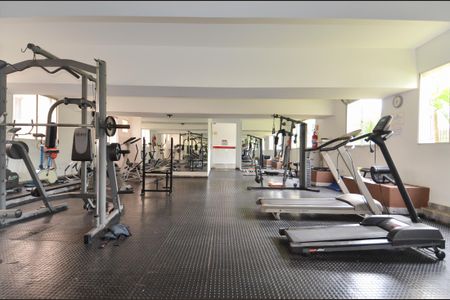 Apartamento à venda com 76m², 3 quartos e 1 vaga Apartamento à venda com 76m², 3 quartos e 1 vagaAcademia