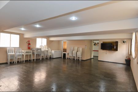 Apartamento à venda com 76m², 3 quartos e 1 vaga Apartamento à venda com 76m², 3 quartos e 1 vagaÁrea comum - Salão de festas
