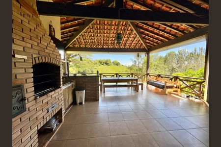 Casa de condomínio à venda com 460m², 4 quartos e 4 vagas Casa de condomínio à venda com 460m², 4 quartos e 4 vagasChurrasqueira