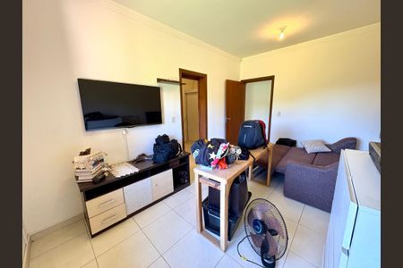 Casa de condomínio à venda com 460m², 4 quartos e 4 vagas Casa de condomínio à venda com 460m², 4 quartos e 4 vagasSuíte 1