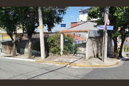 Casa à venda com 63m², 1 quarto e 1 vaga Casa à venda com 63m², 1 quarto e 1 vagaFachada