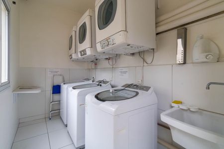 Apartamento à venda com 33m², 1 quarto e 1 vaga Apartamento à venda com 33m², 1 quarto e 1 vagaLavanderia