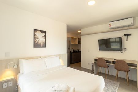 Studio para alugar com 32m², 1 quarto e sem vaga Studio para alugar com 32m², 1 quarto e sem vagaStudio