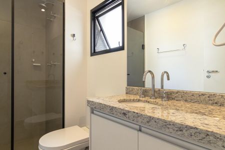 Studio para alugar com 32m², 1 quarto e sem vaga Studio para alugar com 32m², 1 quarto e sem vagaBanheiro