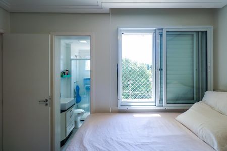 Apartamento à venda com 79m², 3 quartos e 2 vagas Apartamento à venda com 79m², 3 quartos e 2 vagasSuíte