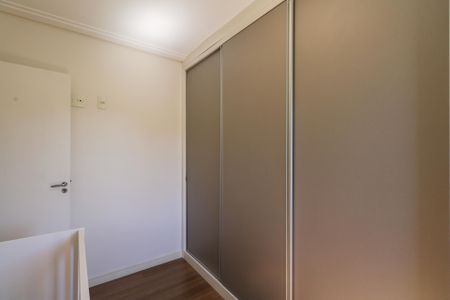 Apartamento à venda com 79m², 3 quartos e 2 vagas Apartamento à venda com 79m², 3 quartos e 2 vagasQuarto 1