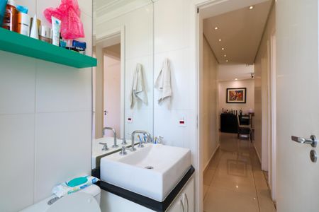 Apartamento à venda com 79m², 3 quartos e 2 vagas Apartamento à venda com 79m², 3 quartos e 2 vagasBanheiro