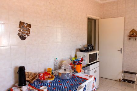 Casa à venda com 273m², 4 quartos e 2 vagas Casa à venda com 273m², 4 quartos e 2 vagasCozinha