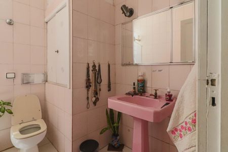 Casa à venda com 126m², 2 quartos e 2 vagas Casa à venda com 126m², 2 quartos e 2 vagasBanheiro