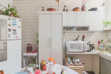 Casa à venda com 126m², 2 quartos e 2 vagas Casa à venda com 126m², 2 quartos e 2 vagasCozinha