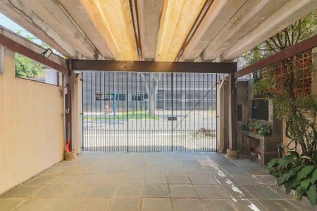 Casa à venda com 126m², 2 quartos e 2 vagas Casa à venda com 126m², 2 quartos e 2 vagasGaragem