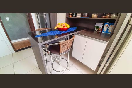 Apartamento à venda com 68m², 2 quartos e 2 vagas Apartamento à venda com 68m², 2 quartos e 2 vagasCozinha