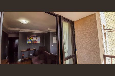 Apartamento à venda com 68m², 2 quartos e 2 vagas Apartamento à venda com 68m², 2 quartos e 2 vagasVista Sacada/Sala de Jantar